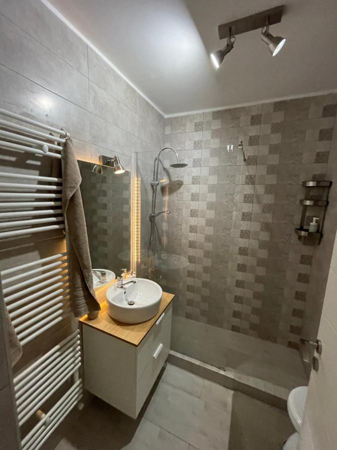 Pearl Luxury Apartment Near Presidential Palace Букурещ Екстериор снимка