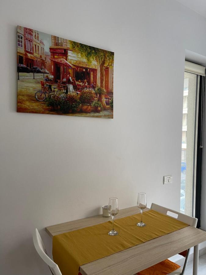 Pearl Luxury Apartment Near Presidential Palace Букурещ Екстериор снимка